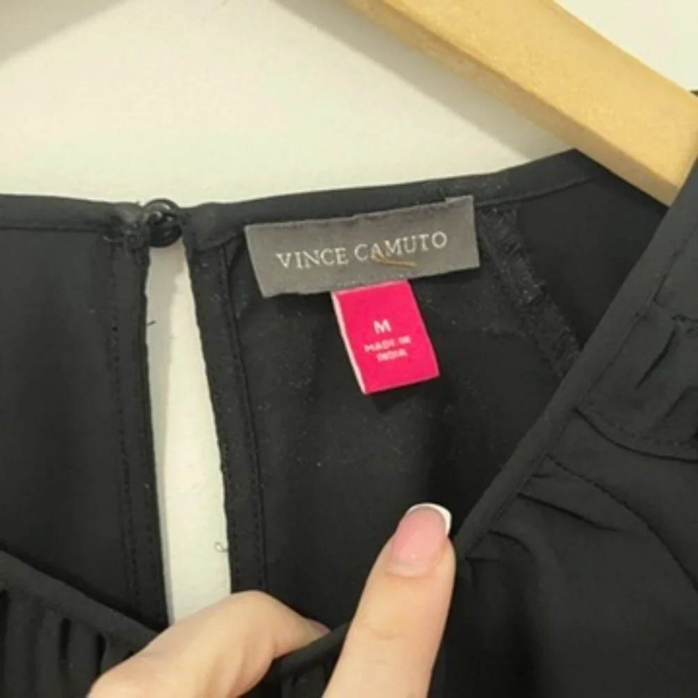 Vince Camuto Black Ruffle Long Sleeve Blouse Size Medium - Picture 4 of 6